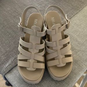 Mia Platform Sandals